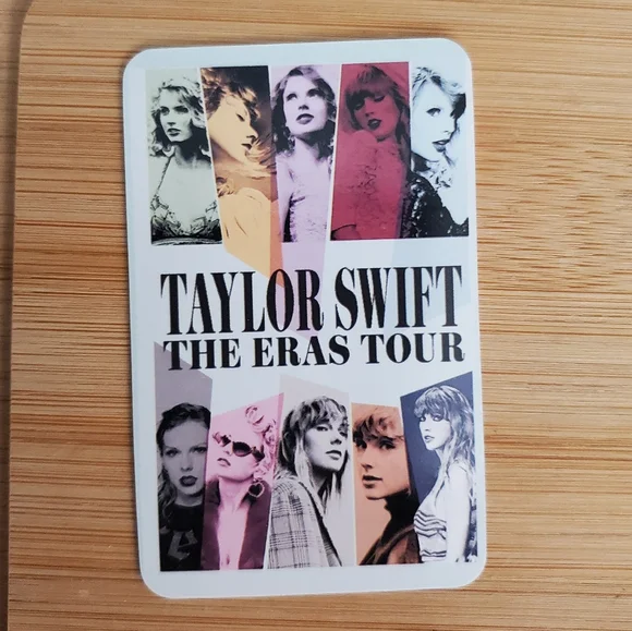 Taylor Swift Photo Card Set - Picture 2 of 10